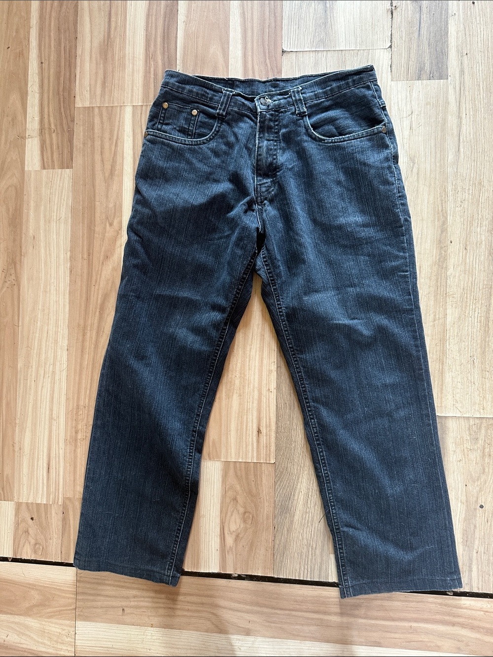 Men's Straight-Leg Jeans in Deep Indigo